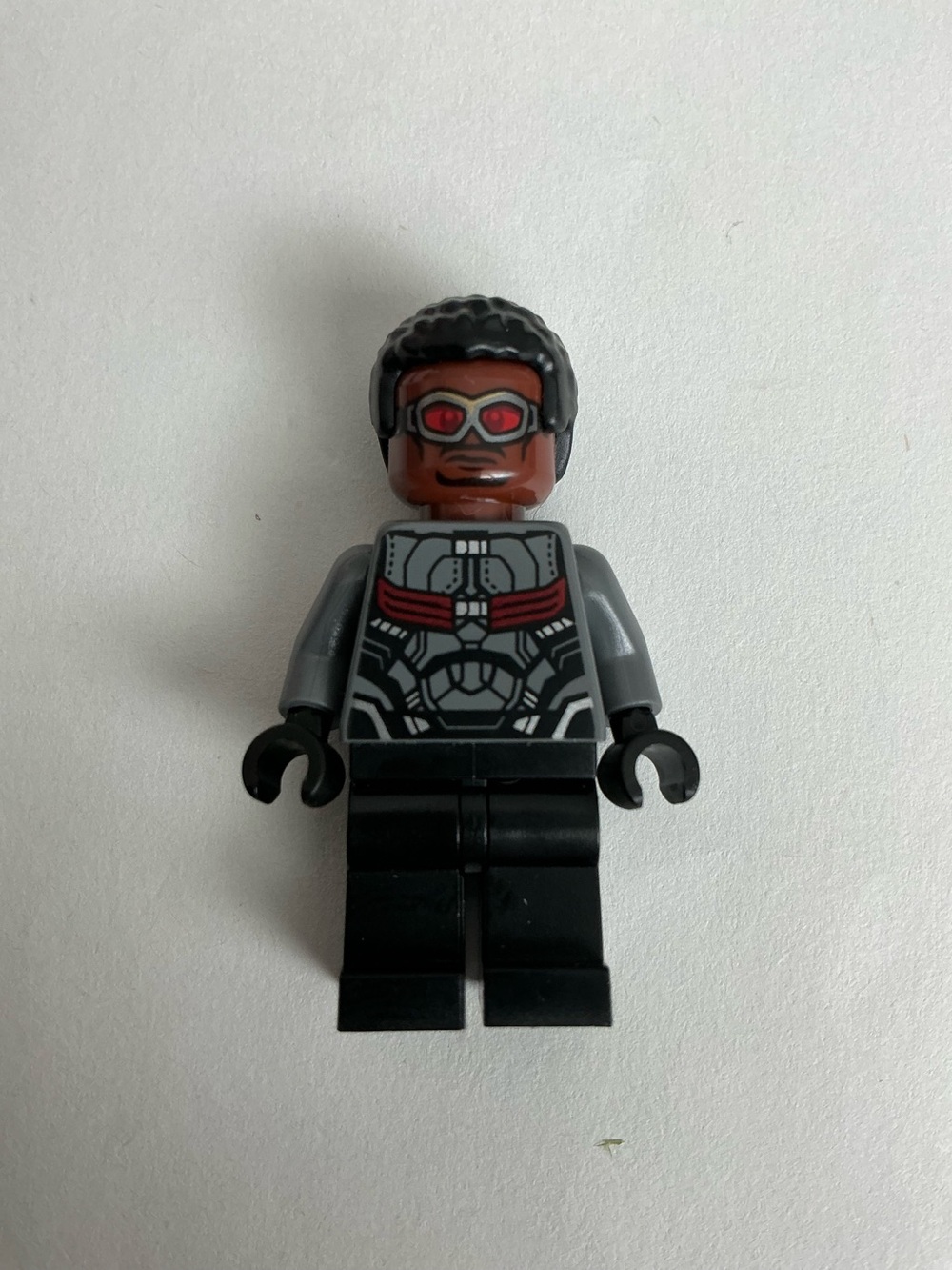 Lego NEW Falcon Minifigure Super Heroes Avengers Infinity War sh503